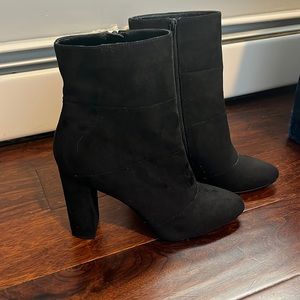 BCBG boots